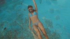 2. Сексуальная Джессика Альба под водой – Добро пожаловать в рай!