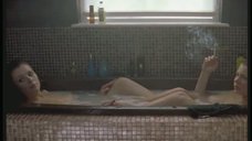 2. Анна Фрил и Мишель Уильямс вместе принимают ванну – С тобой и без тебя