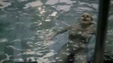 6. Елена Кондулайнен плавает в бассейне – Сто дней до приказа