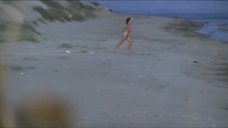 3. Обнаженная Майя Эглите на пляже – Бешеное золото