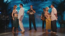 Николь Кидман и Дженнифер Энистон в конкурсе с кокосами