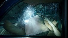 4. Секс сцена с Анжеликой Кебрал в машине – Жизнь в деталях