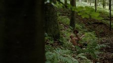 12. Секс Марго Робби с фашистом в лесу – Французская сюита