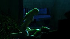 12. Убийственный секс с инопланетянкой Хеленой Мэттссон – Особь: Пробуждение