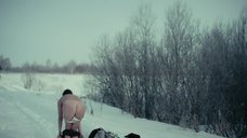 1. Обнаженная Алиса Шитикова бегает по снегу – Я тоже хочу