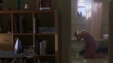 13. Мокрая Марли Шелтон в полотенце – День Святого Валентина (2001)
