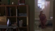 14. Мокрая Марли Шелтон в полотенце – День Святого Валентина (2001)