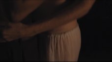 1. Интимная сцена с Джулианной Николсон – Софи и восходящее солнце