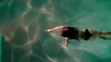 2. Секси Гермиона Корфилд в купальнике – Три икса: Мировое господство