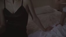 4. Сексуальная Надежда Михалкова в рекламе «BOHEMA» 