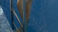 1. Светлана Тимофеева-Летуновская плавает в бассейне – Когда ее совсем не ждешь