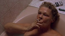 7. Джуди Денч принимает ванну – Скандальный дневник