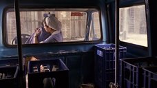 1. Секс с Машей Сираго в молочном фургончике – Рай (2001)