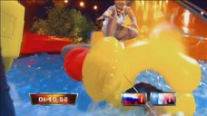 Ирина Слуцкая засветила трусики в шоу «Большие олимпийские гонки»