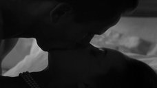 13. Постельная сцена с Жанной Моро – Любовники (1958)