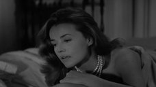 18. Постельная сцена с Жанной Моро – Любовники (1958)