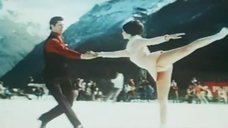 4. Сексуальная Наталья Седых катается на льду – Голубой лед