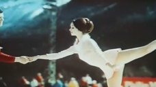 7. Сексуальная Наталья Седых катается на льду – Голубой лед