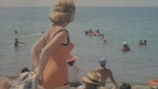 Людмила Шагалова в купальнике