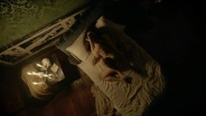 1. Секс сцена с Анной Брюстер – Версаль