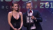 11. Сочный бюст Полины Гренц на Musicbox-2017 