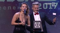 7. Сочный бюст Полины Гренц на Musicbox-2017 
