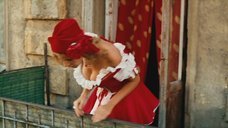 Александра Флоринская в костюме Красной Шапочки