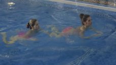 1. Сексуальная Наталья Бардо в купальнике – Год в Тоскане