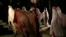 6. Марина Нудьга в прозрачном платье – 31 июня