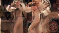 3. Эротический танец русских девиц в прозрачных платьях – Страсти по Анжелике