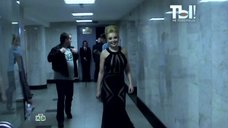 1. Анжелика Варум в откровенном платье в телепередаче «Ты не поверишь» 