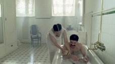 4. Ольгe Будину затащили в ванну – Жена Сталина