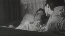 4. Сексуальная Евгения Сабельникова в ночнушке – Старые стены