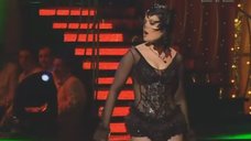 3. Наташа Королева в образе кошечки на теле-шоу «Танцi з зiрками 3» 