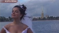 6. Развратная Наташа Королёва в свадебном платье 