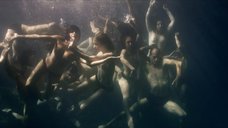 3. Голые женщины под водой – Наркоз (2013)