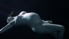 6. Голые женщины под водой – Наркоз (2013)