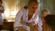 3. Пациент лапает медсестру Ольгу Ломоносову за грудь – Ночные сестры