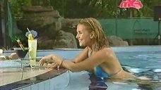2. Жанна Фриске в купальнике в передаче «Звезды зажигают» 