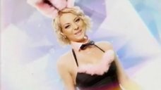 2. Дарья Сагалова в костюме Playboy в рекламе ТНТ 