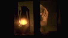 3. Секс сцена с Дарье Мороз в бане – Живи и помни
