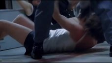 8. Террористы избивают Мелиссу Лео в короткой юбке – Падение Олимпа