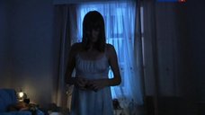 3. Анна Уколова в ночной рубашке – Свадьба (2008)