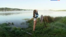 1. Сексуальная Елена Радевич плавает в реке – Любовь и разлука