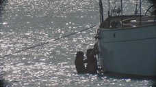 Секс с Эмбер Хёрд в море