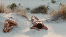 3. Голая Мадонна спит на песке – Унесенные