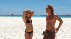 4. Кейт Хадсон на пляже – Золото дураков