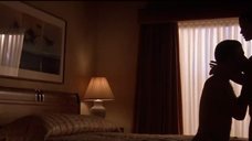 3. Постельная сцена с Ким Бейсингер – Побег (1994)