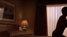 4. Постельная сцена с Ким Бейсингер – Побег (1994)