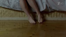 1. Мария Баева в ночнушке без лифчика – Контуженый, или Уроки плавания вольным стилем